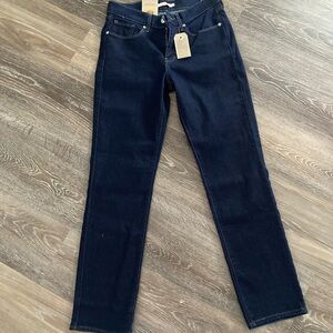 Brand new Levi’s size 4